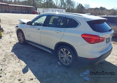 2016 BMW X1 xDrive28I z USA, uszkodzony, nr VIN WBXHT3Z30G4A51466
